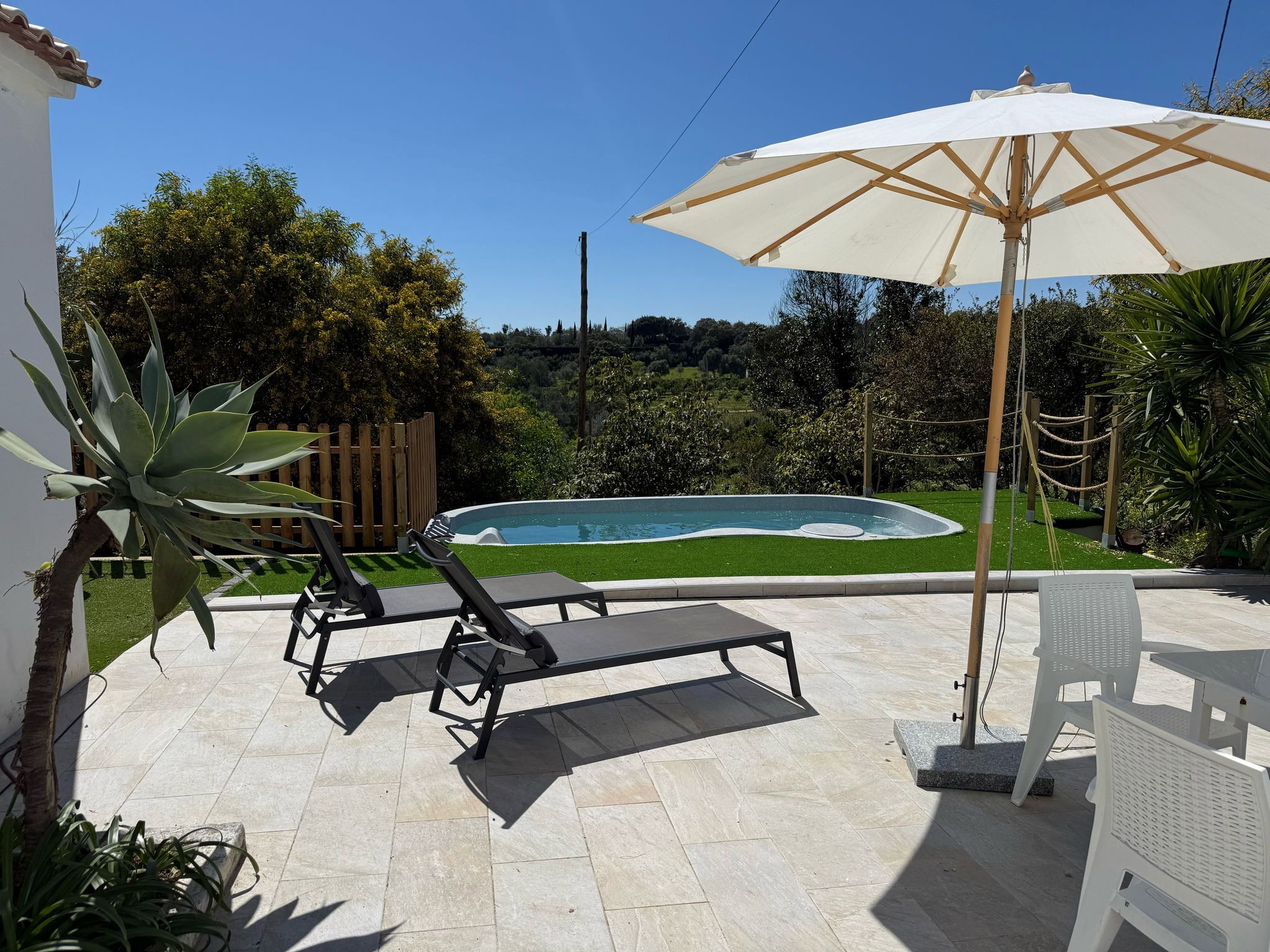 - image: 37