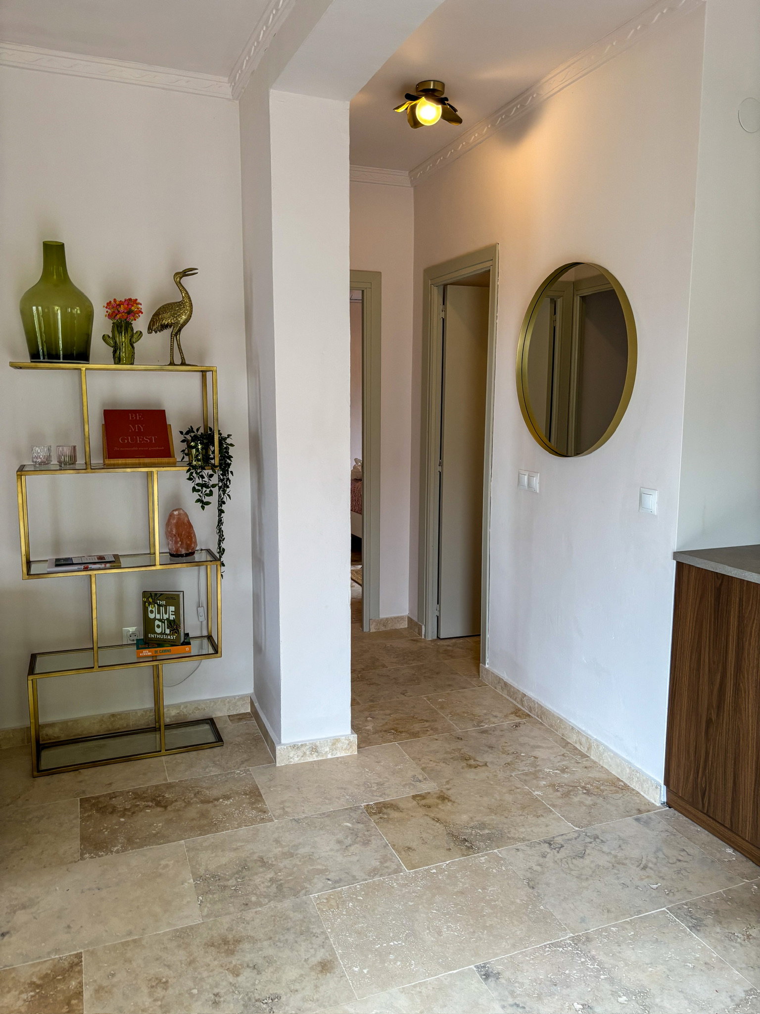 - image: 12