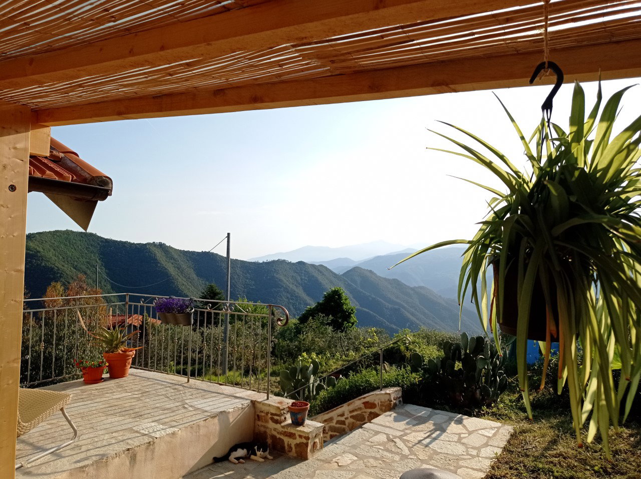 Casa nella natura a Castel Vittorio IM