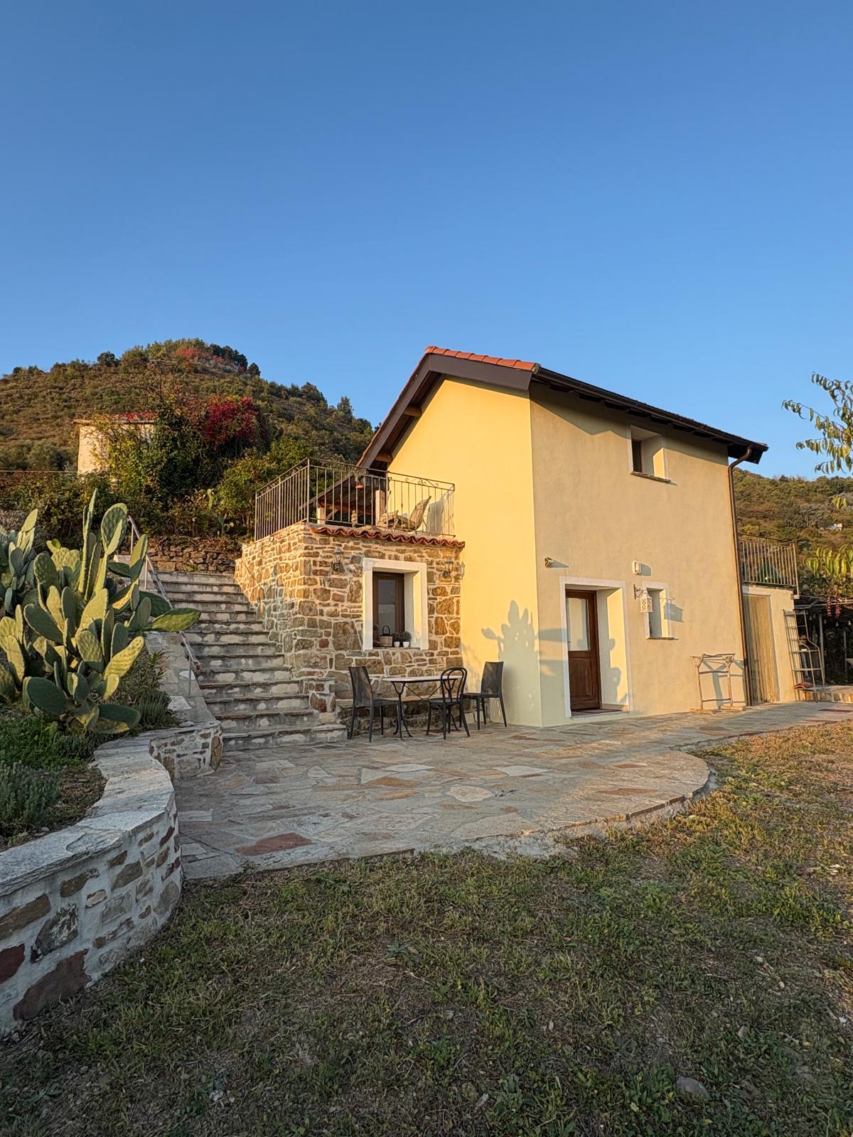 Casa nella natura a Castel Vittorio IM