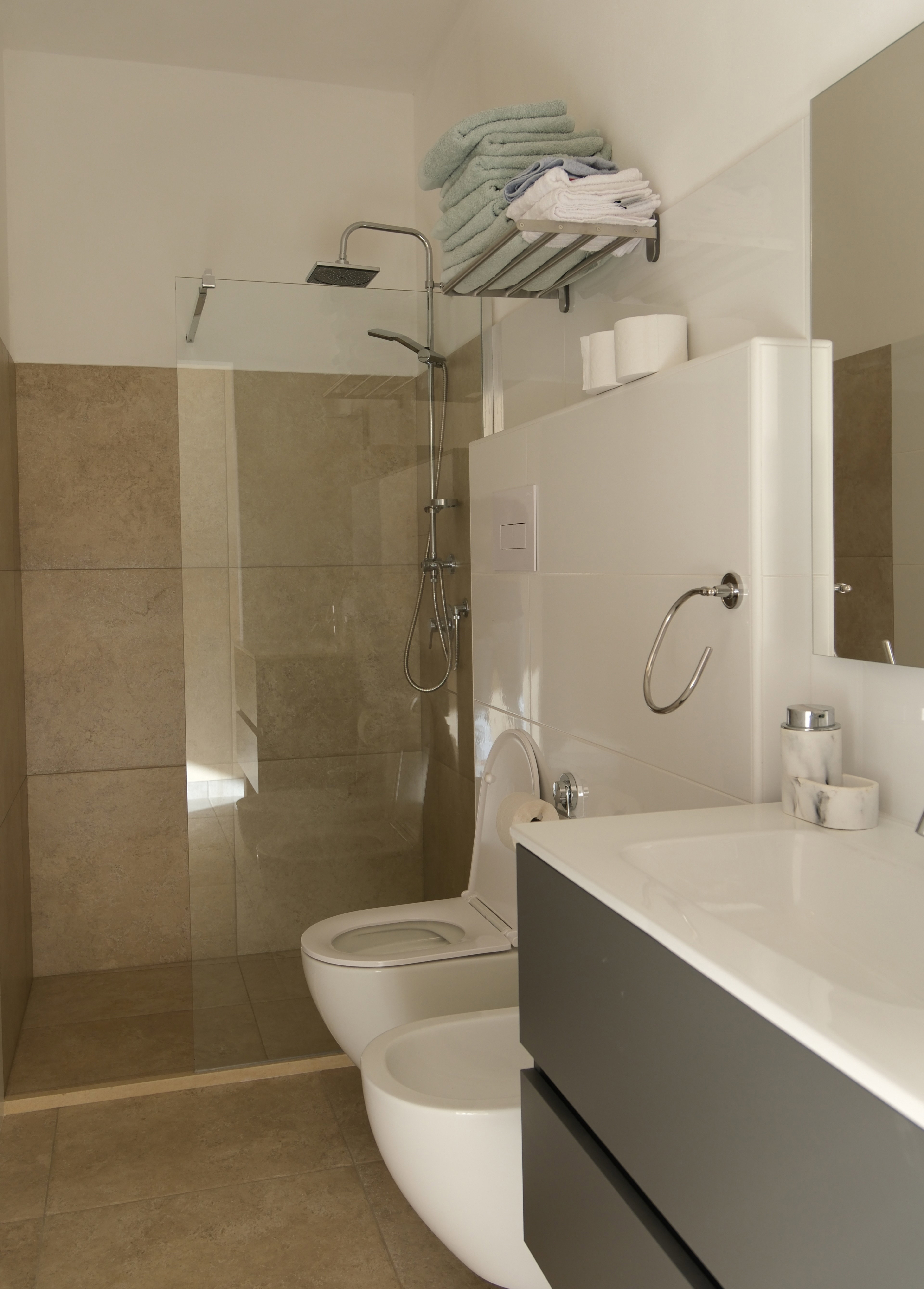 - image: 38