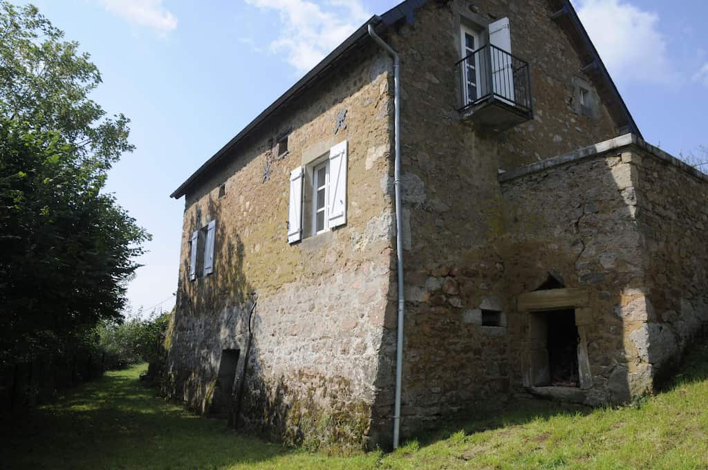 - image: 23