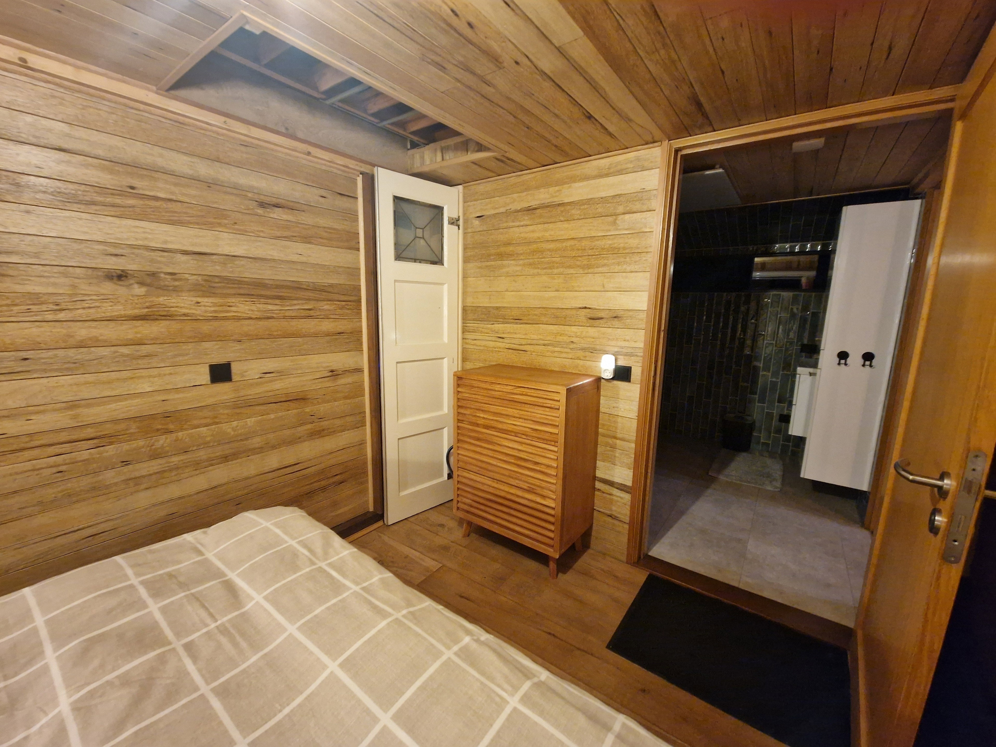 - image: 41
