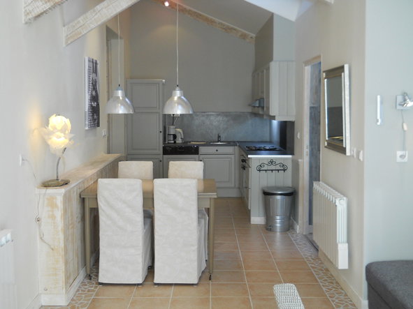 Casa nella natura a Egliseneuve d'Entraigues