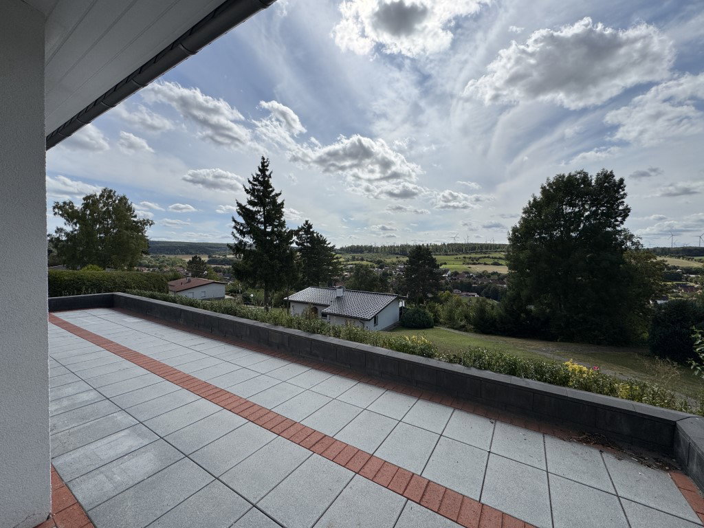 - image: 25