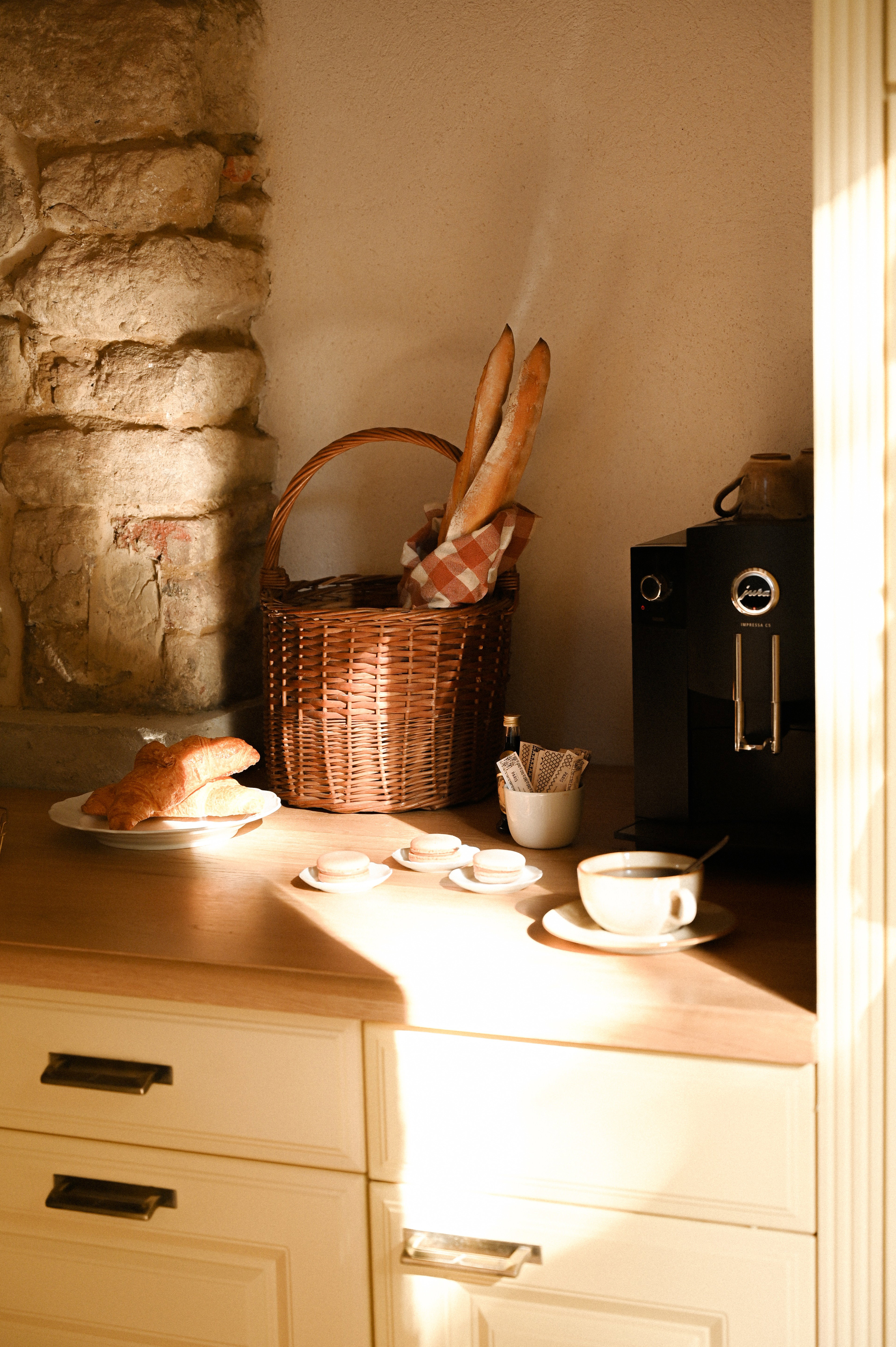 - image: 20