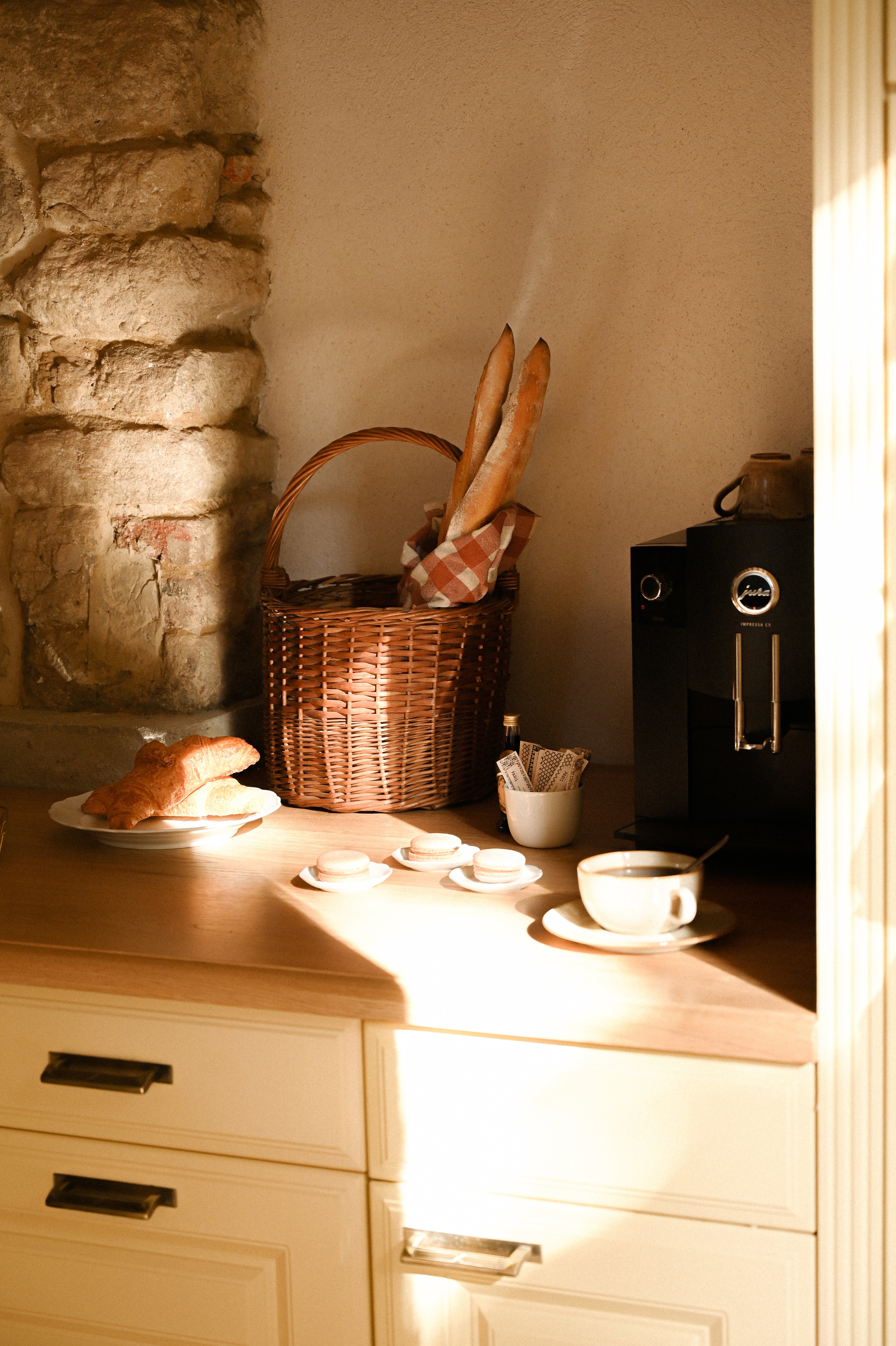 - image: 10