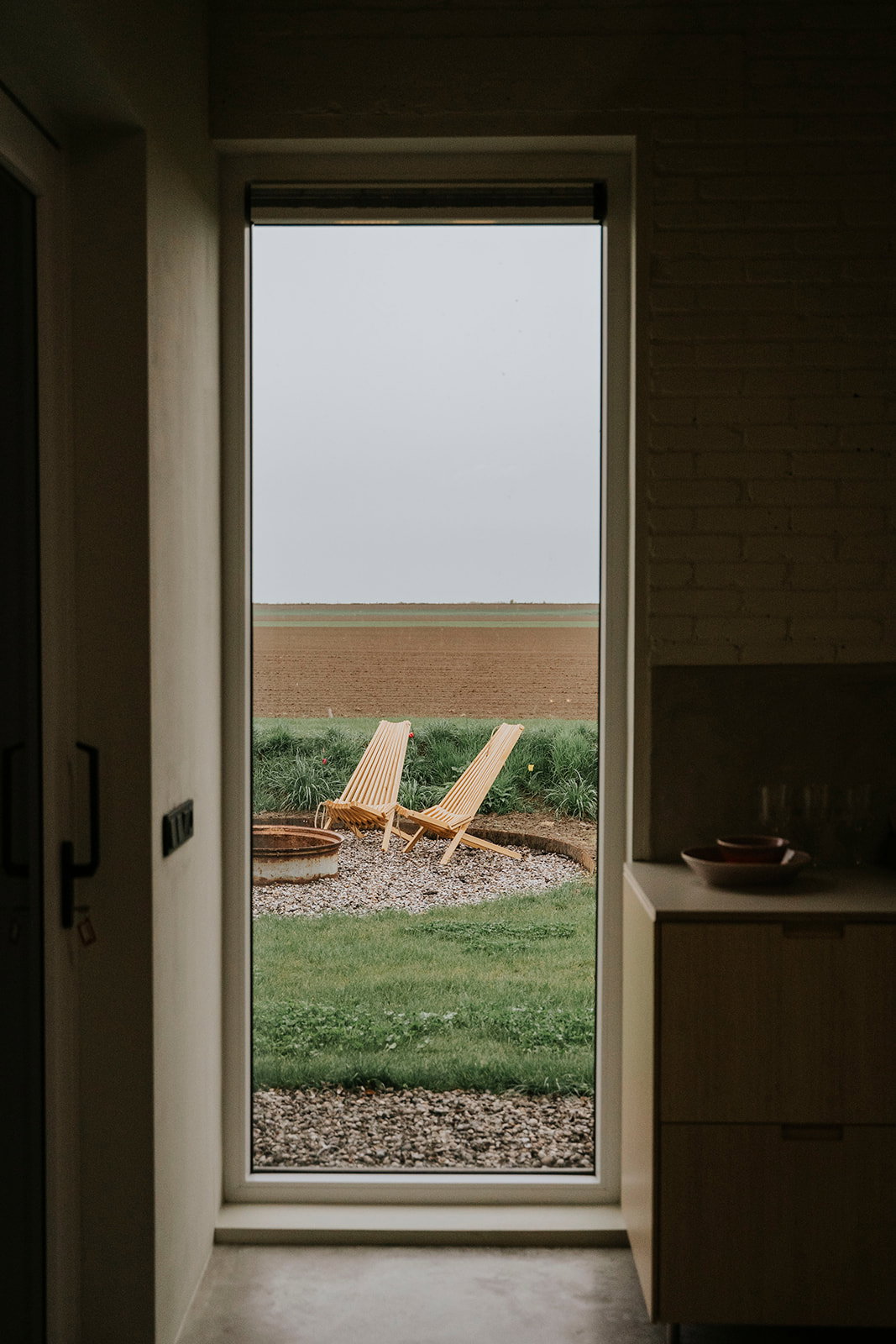 - image: 23