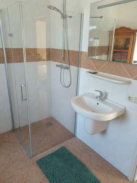 - image: 12