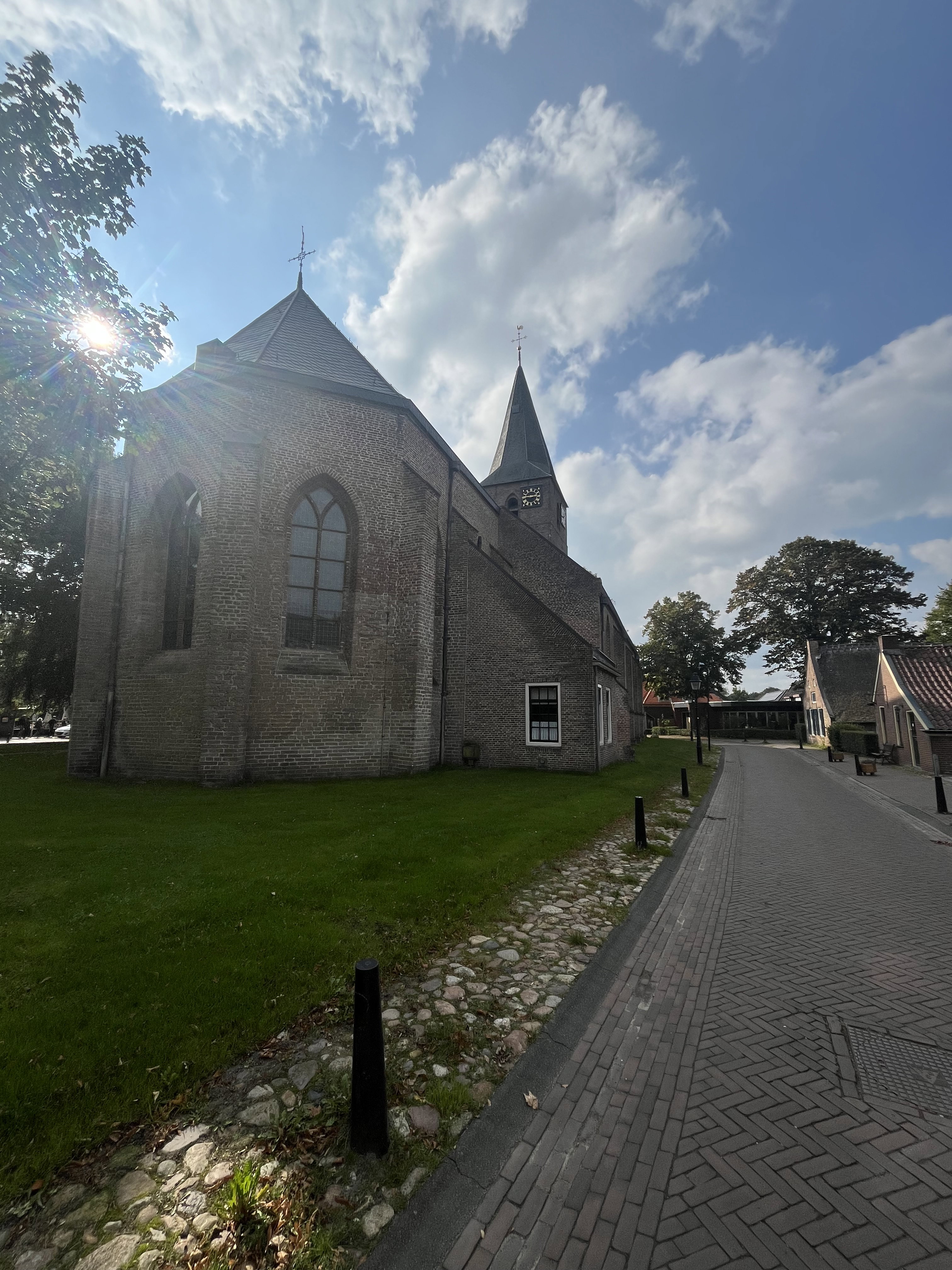 - image: 22