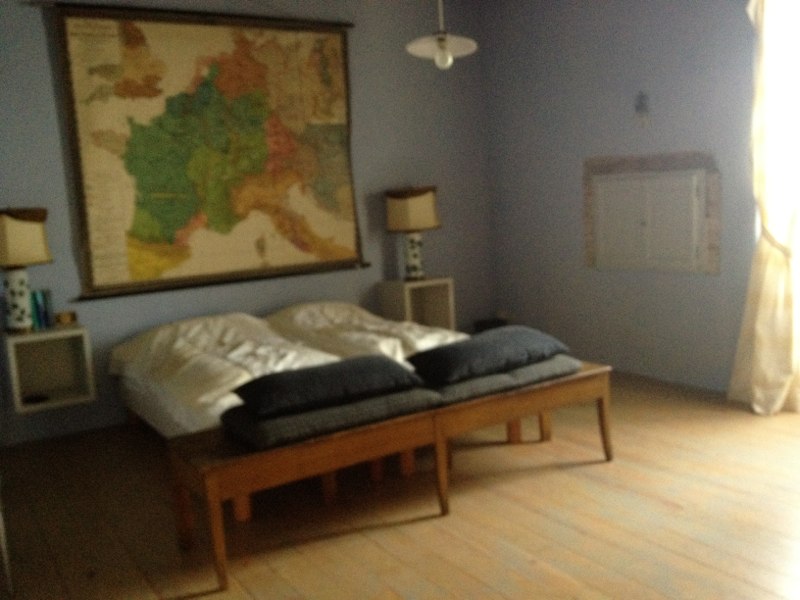 - image: 11