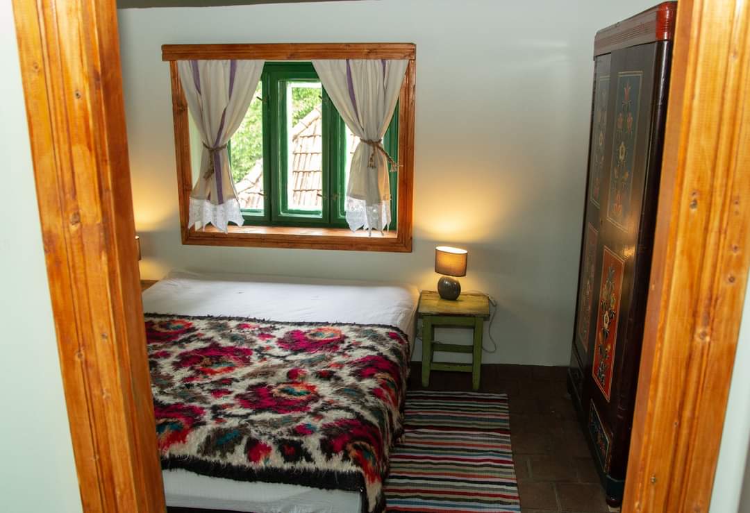 Nature house in Zece Hotare