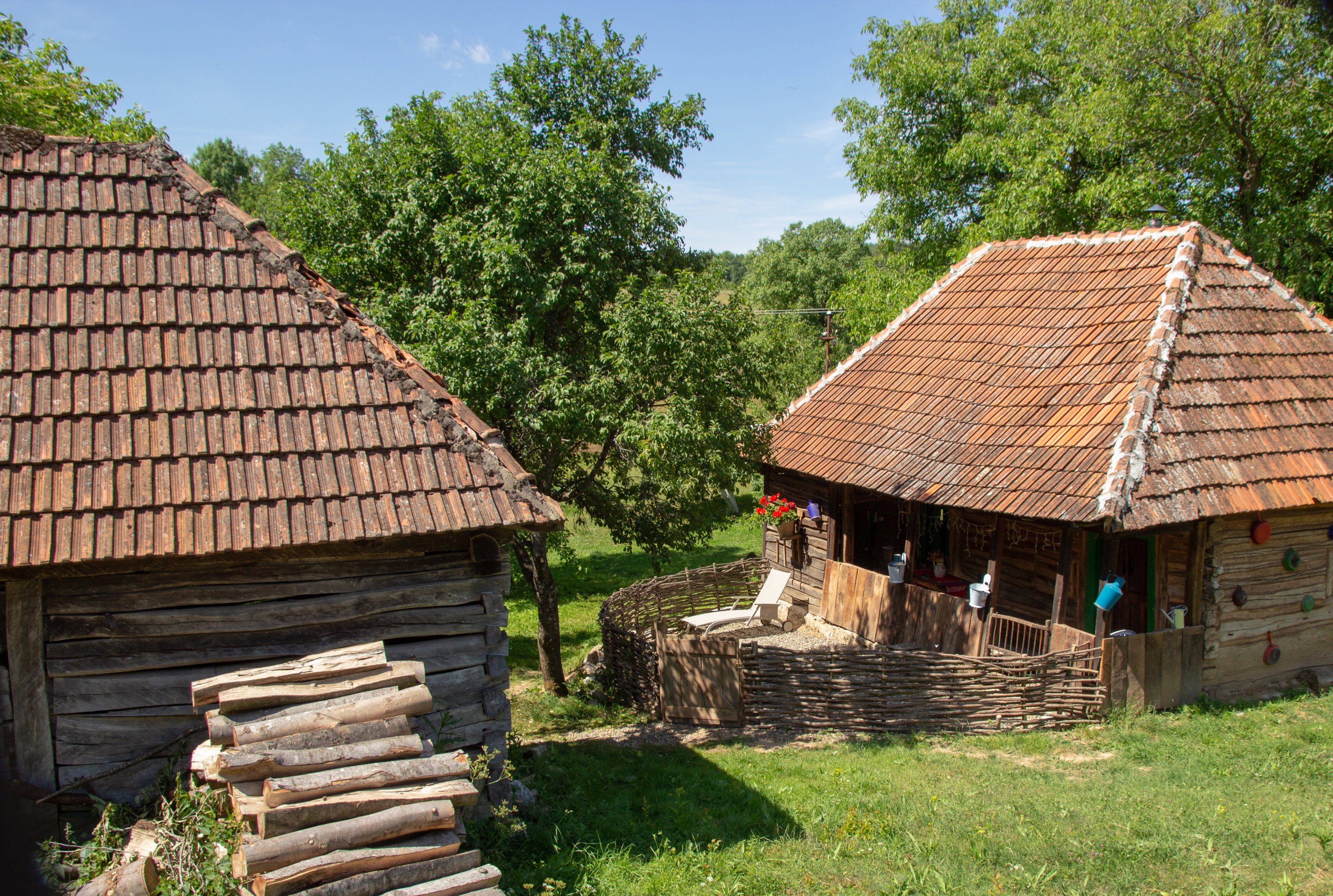 - image: 15
