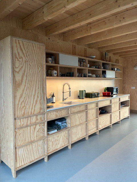 - image: 18