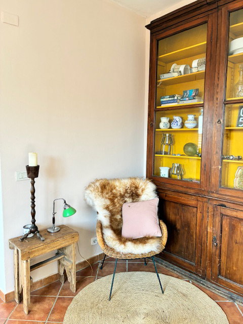 - image: 13