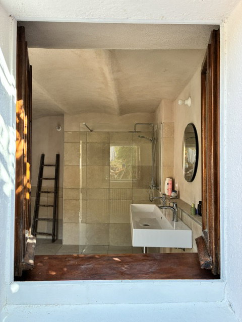 - image: 28