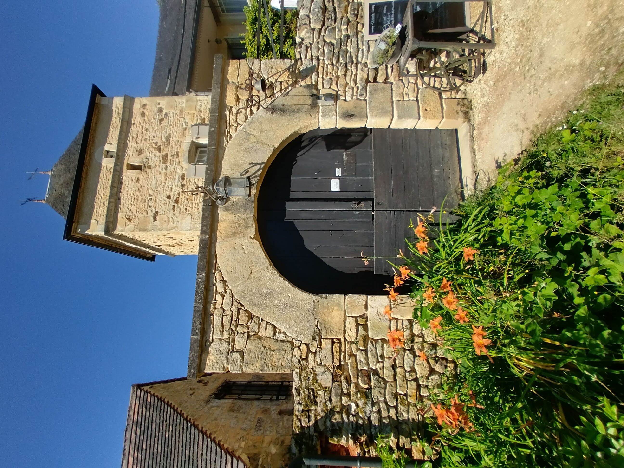- image: 42