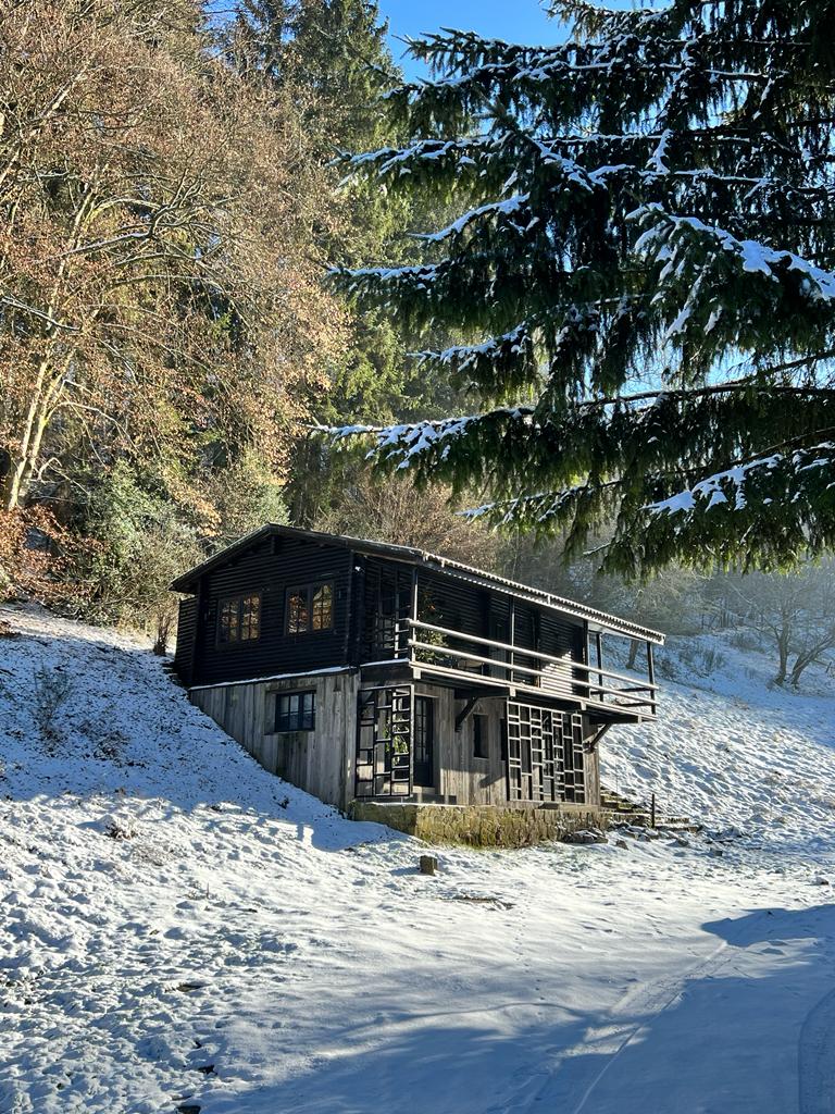 Casa nella natura a Maboge