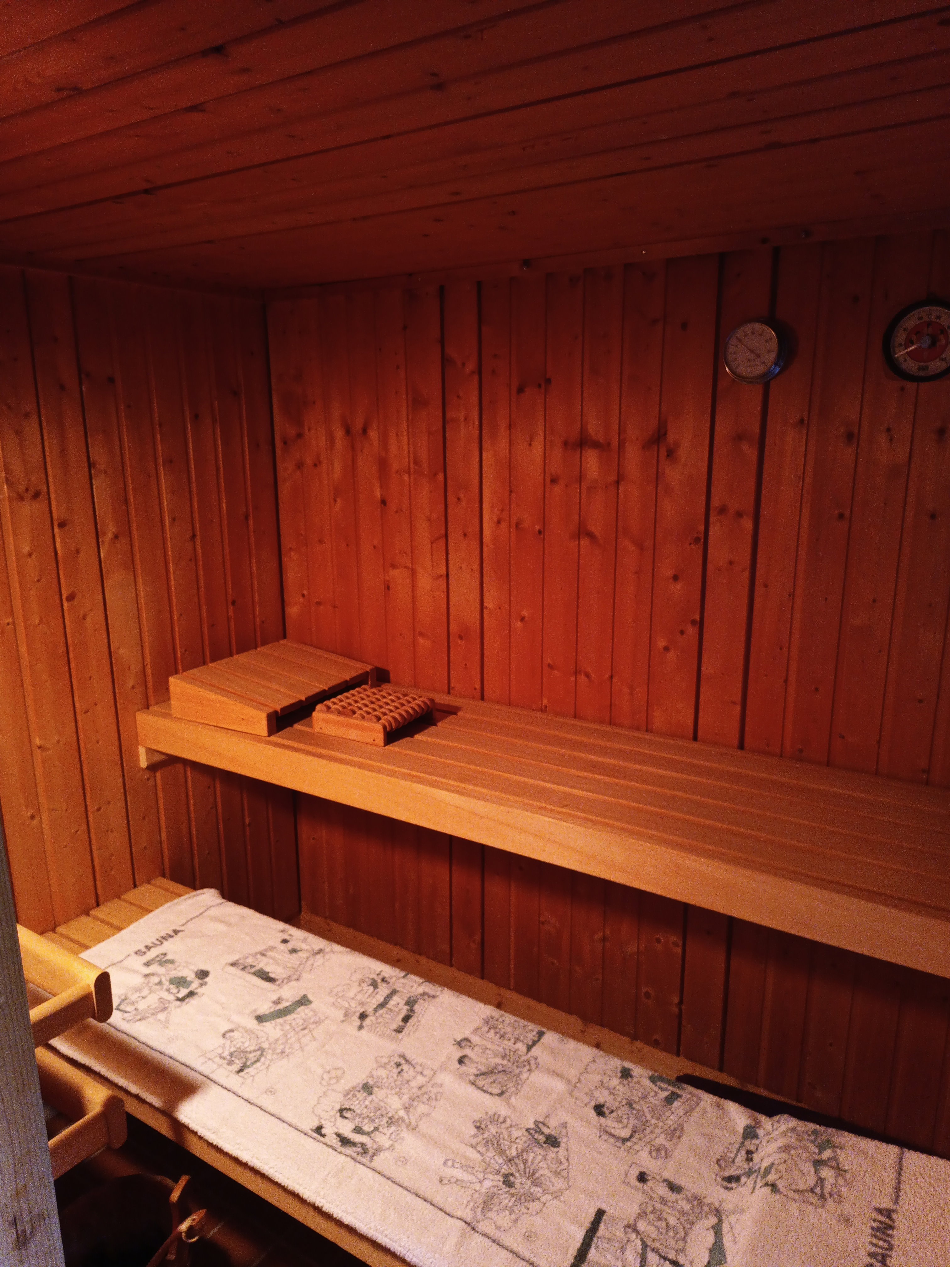 - image: 11