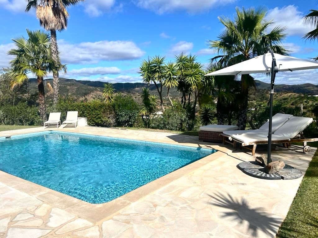 Casa nella natura a Santa Catarina da Fonte do Bispo