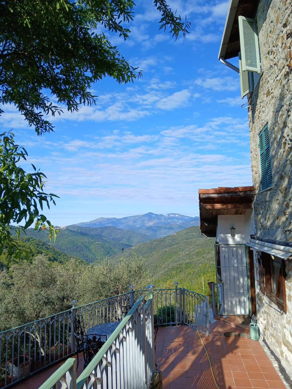 Casa nella natura a Berzi