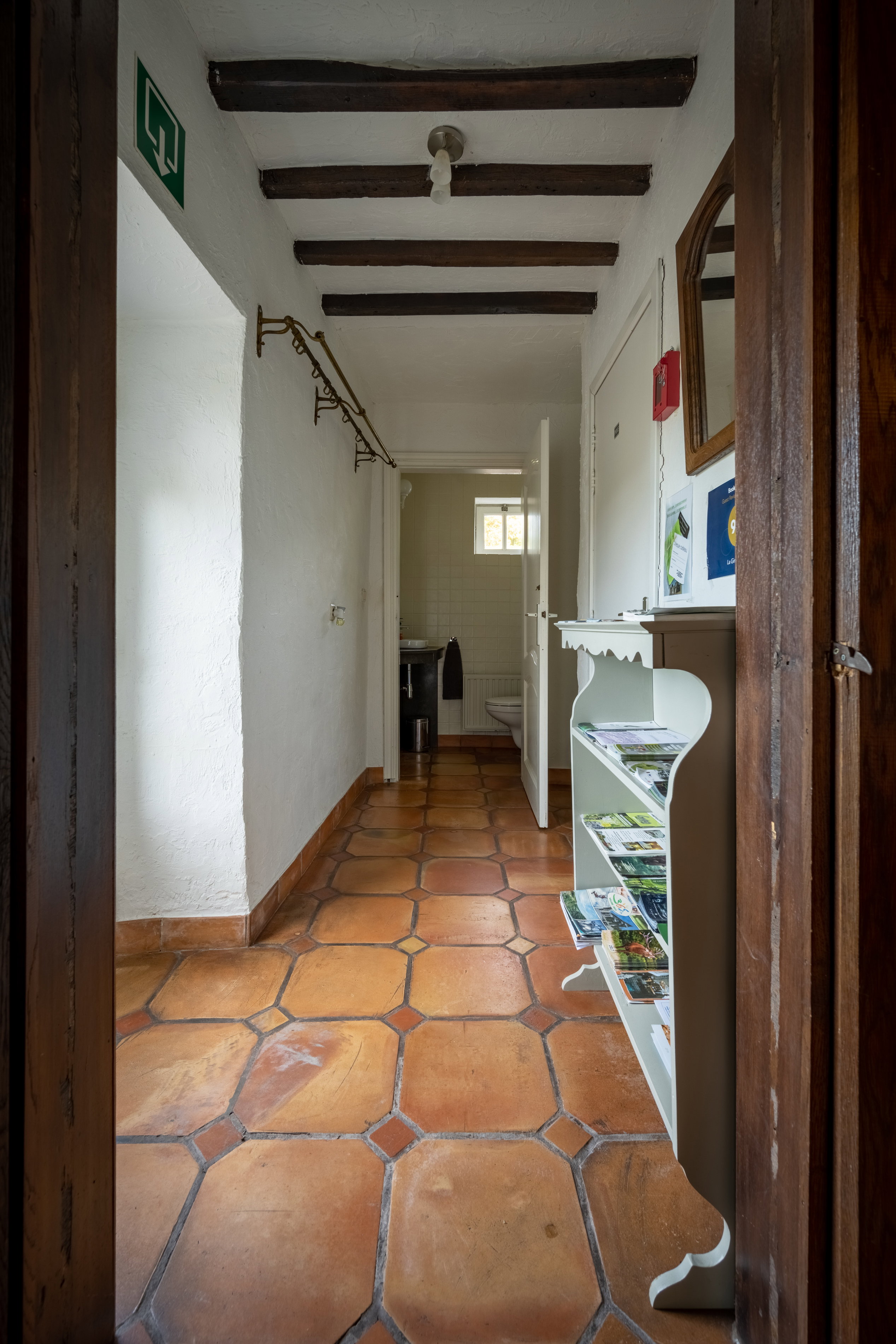 - image: 14