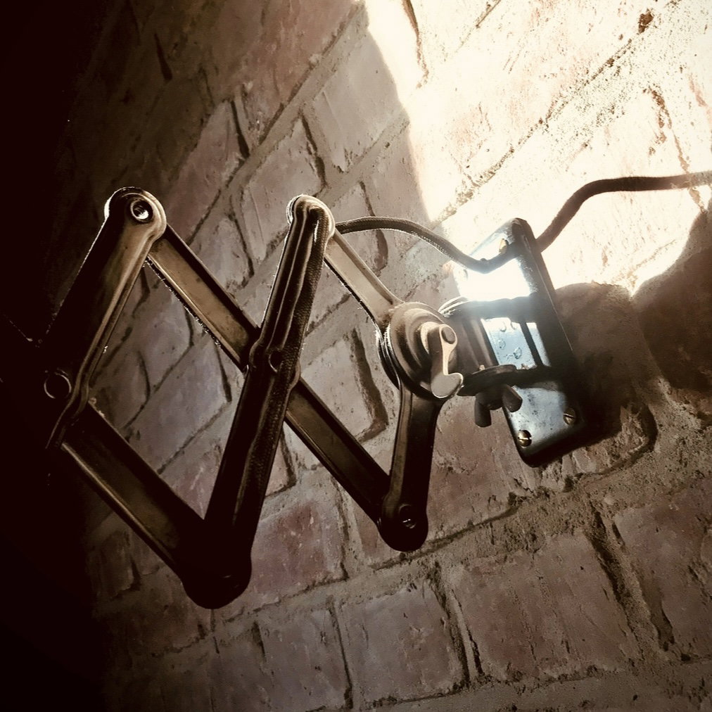 - image: 22