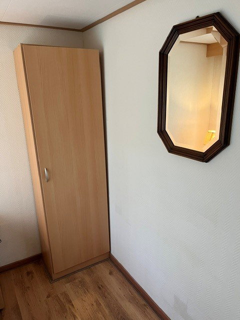 - image: 10