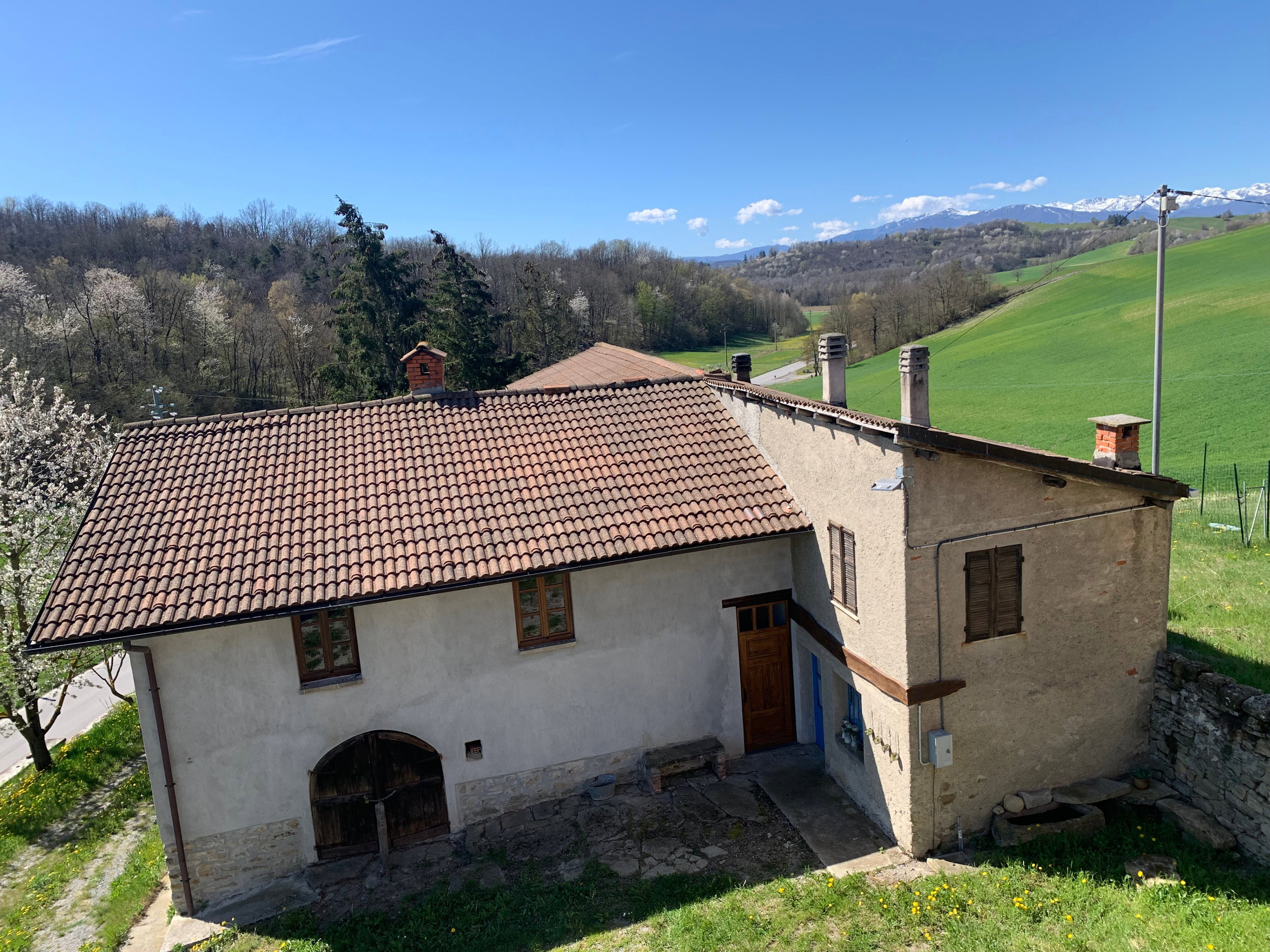 Nature house in Camerana