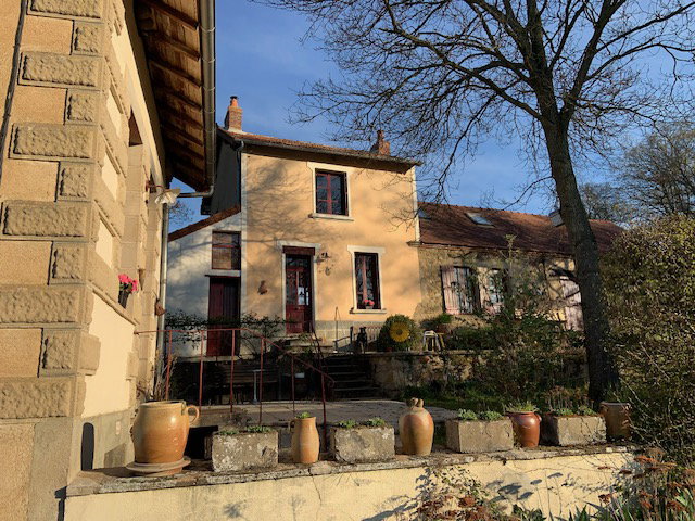 Casa nella natura a Villefranche - d' Allier