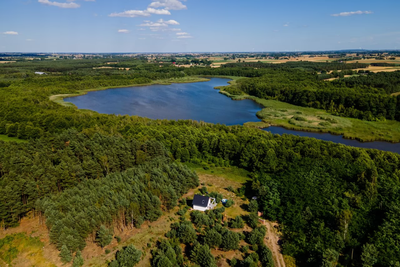 Naturhäuschen in Salamonowo