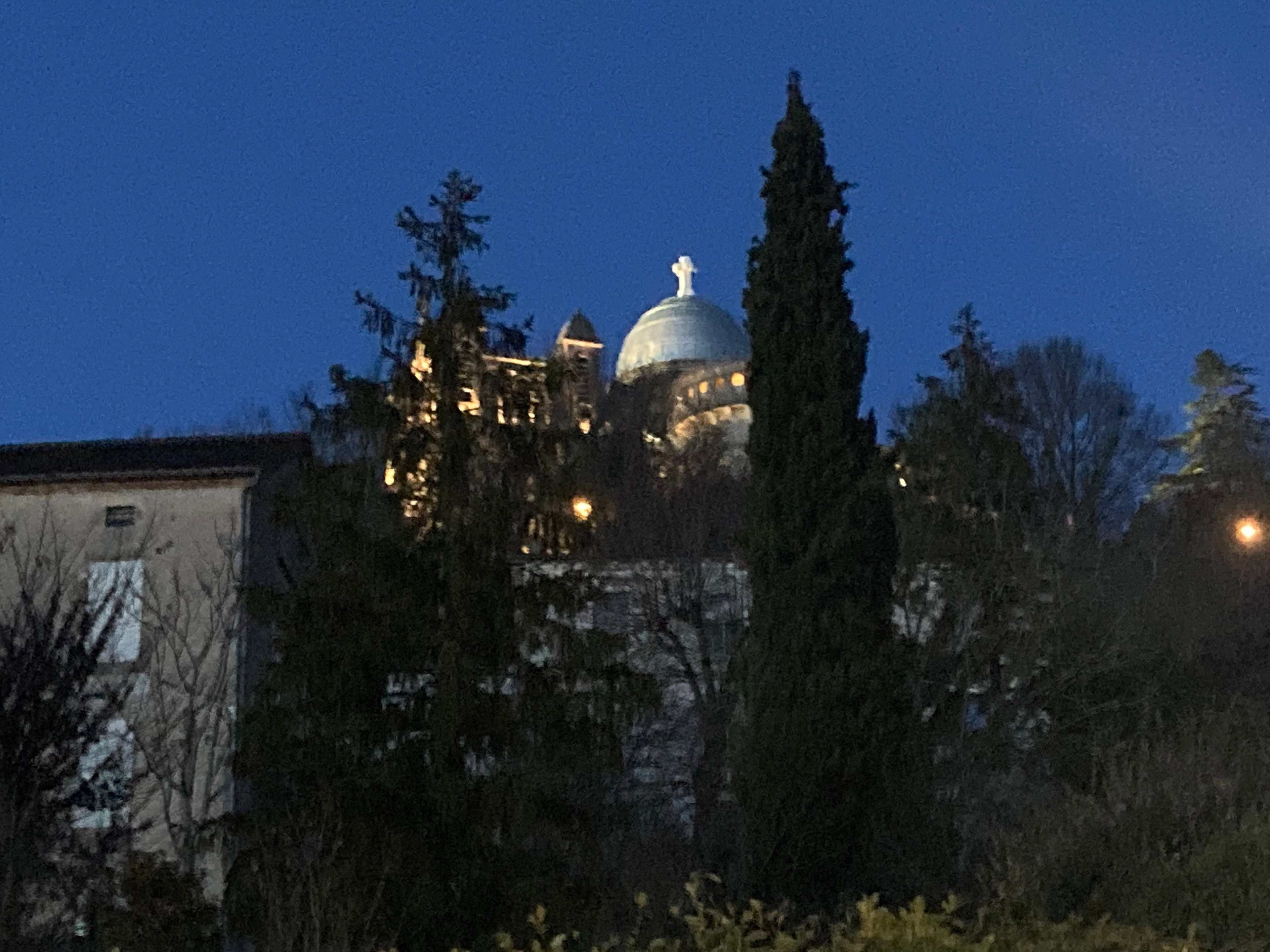 - image: 28