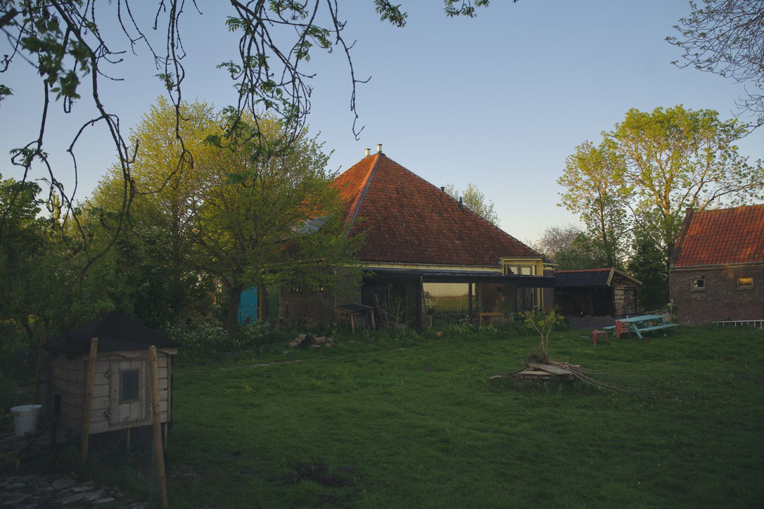 - image: 40