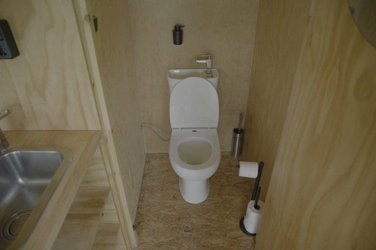 - image: 12