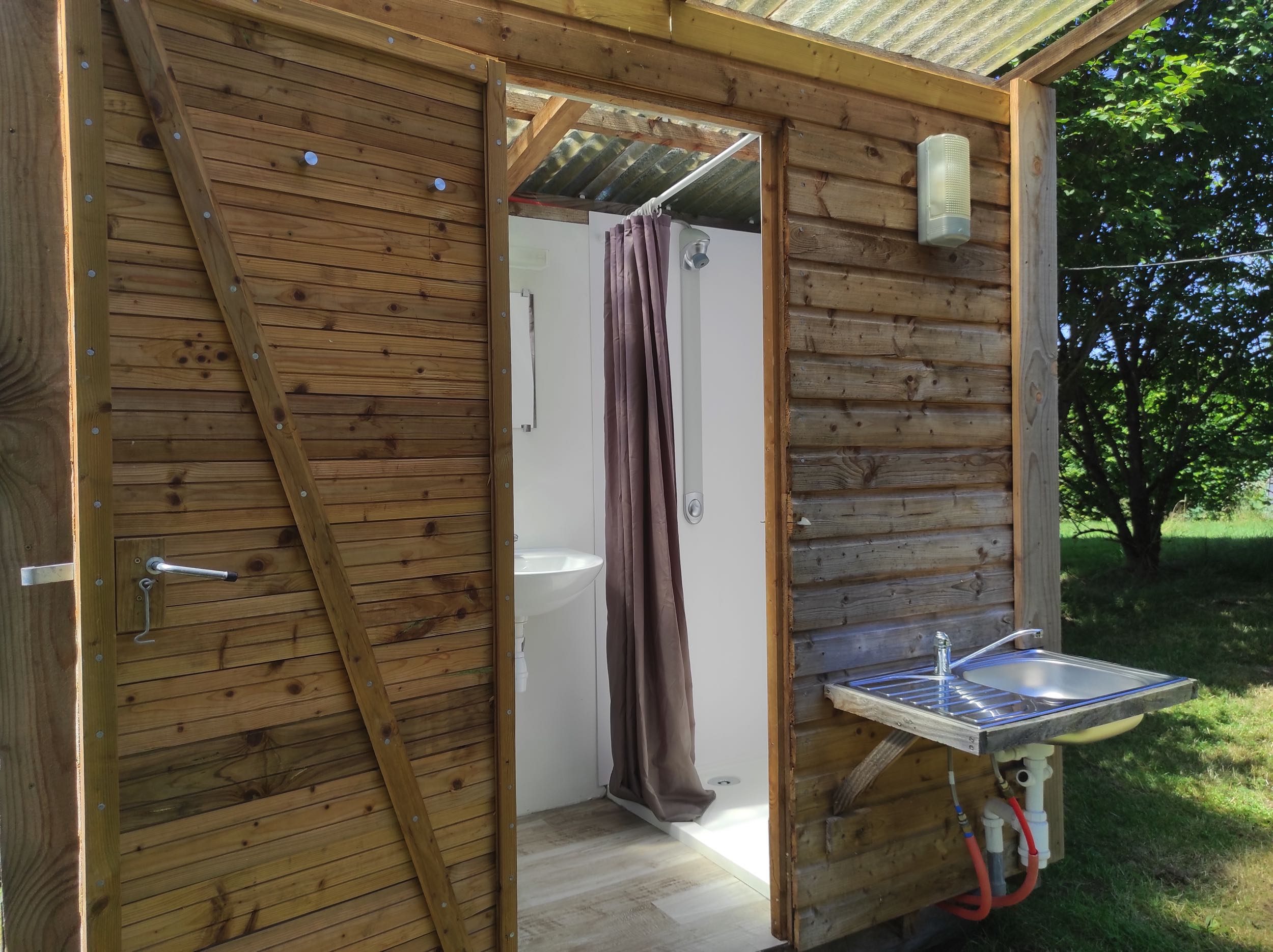 Maison nature à Chatel-Montagne