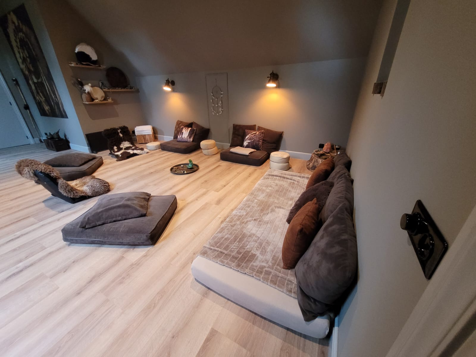 - image: 21