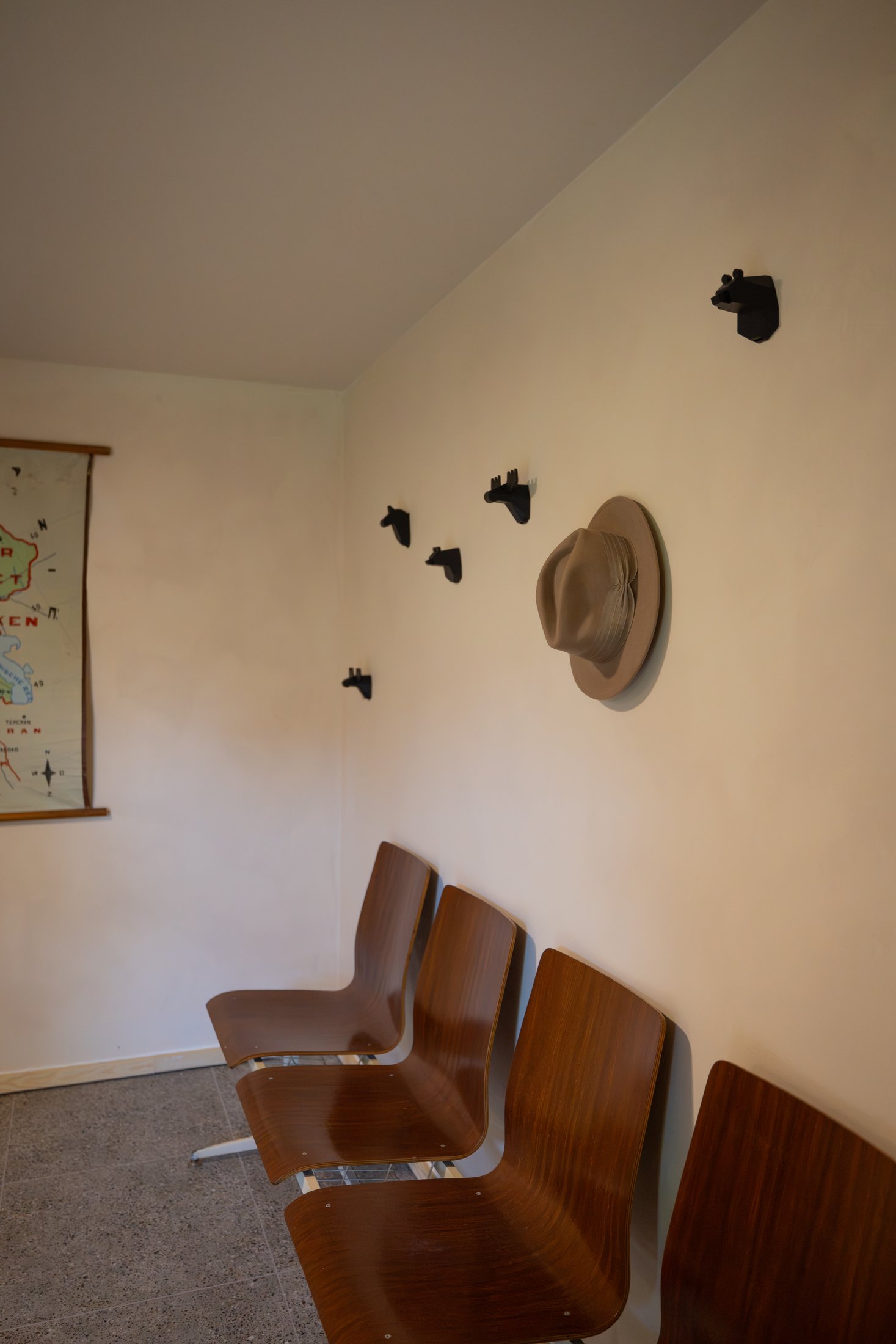 - image: 24