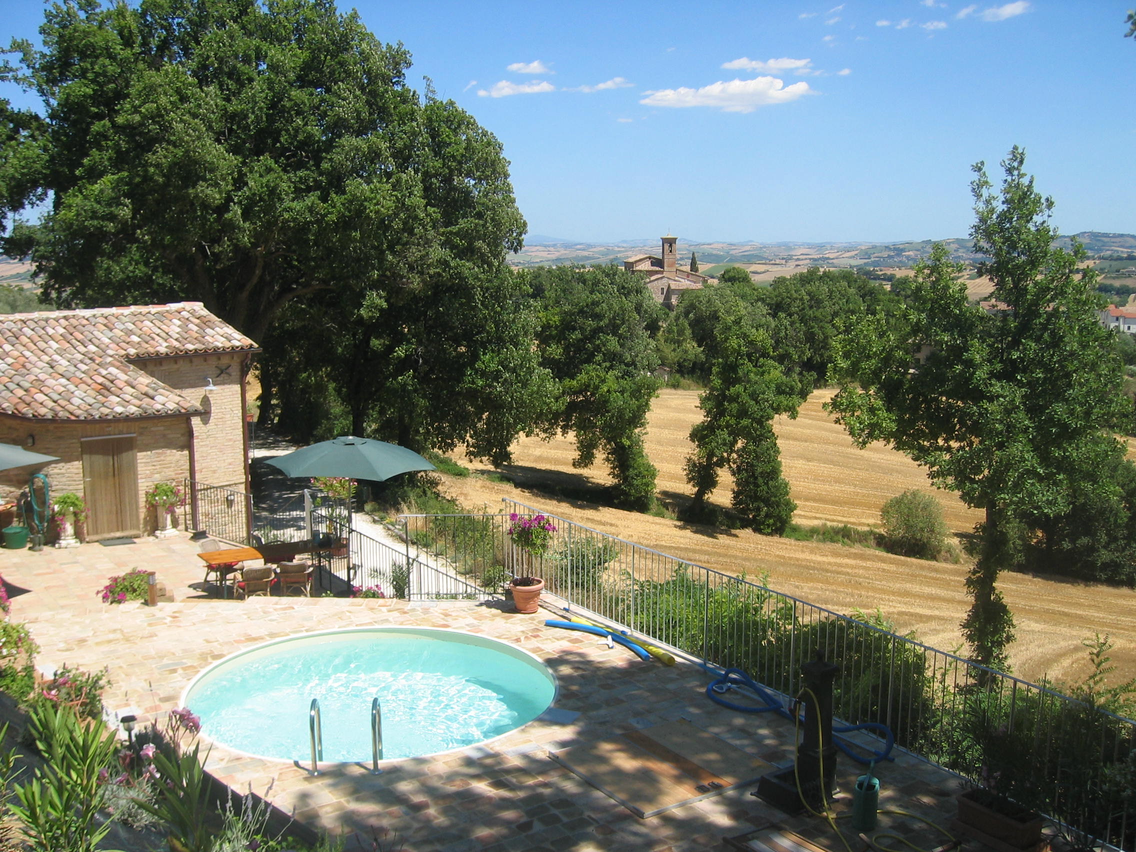 Nature house in Loretello