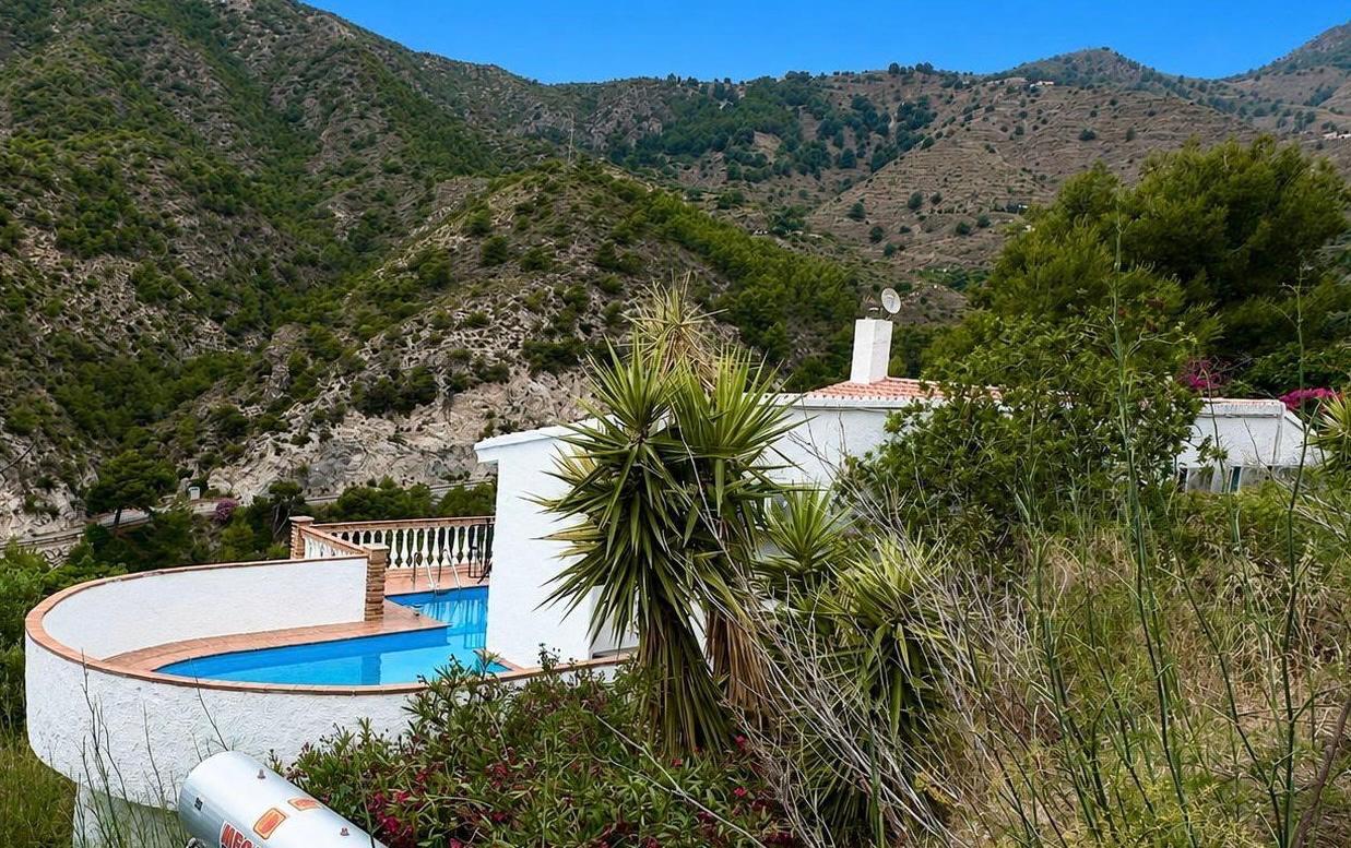 Casa nella natura a Nerja, Rio de la Miel