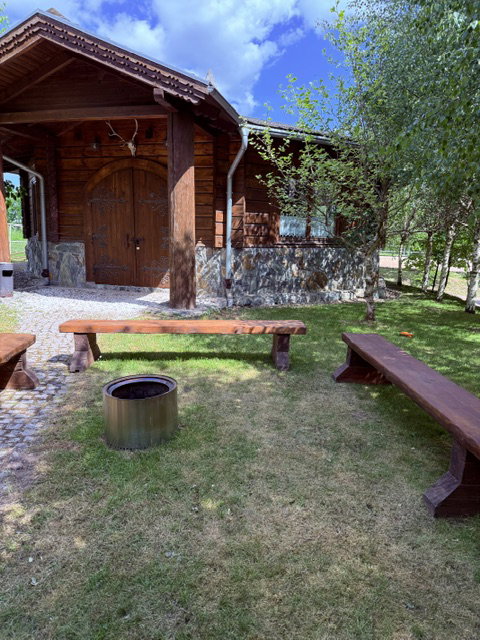 - image: 19