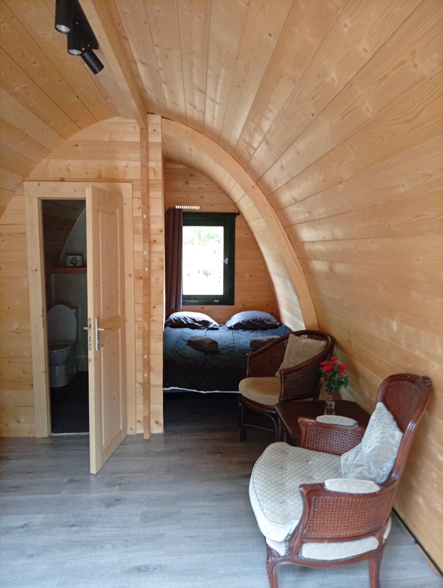 Naturhäuschen in Bingelrade