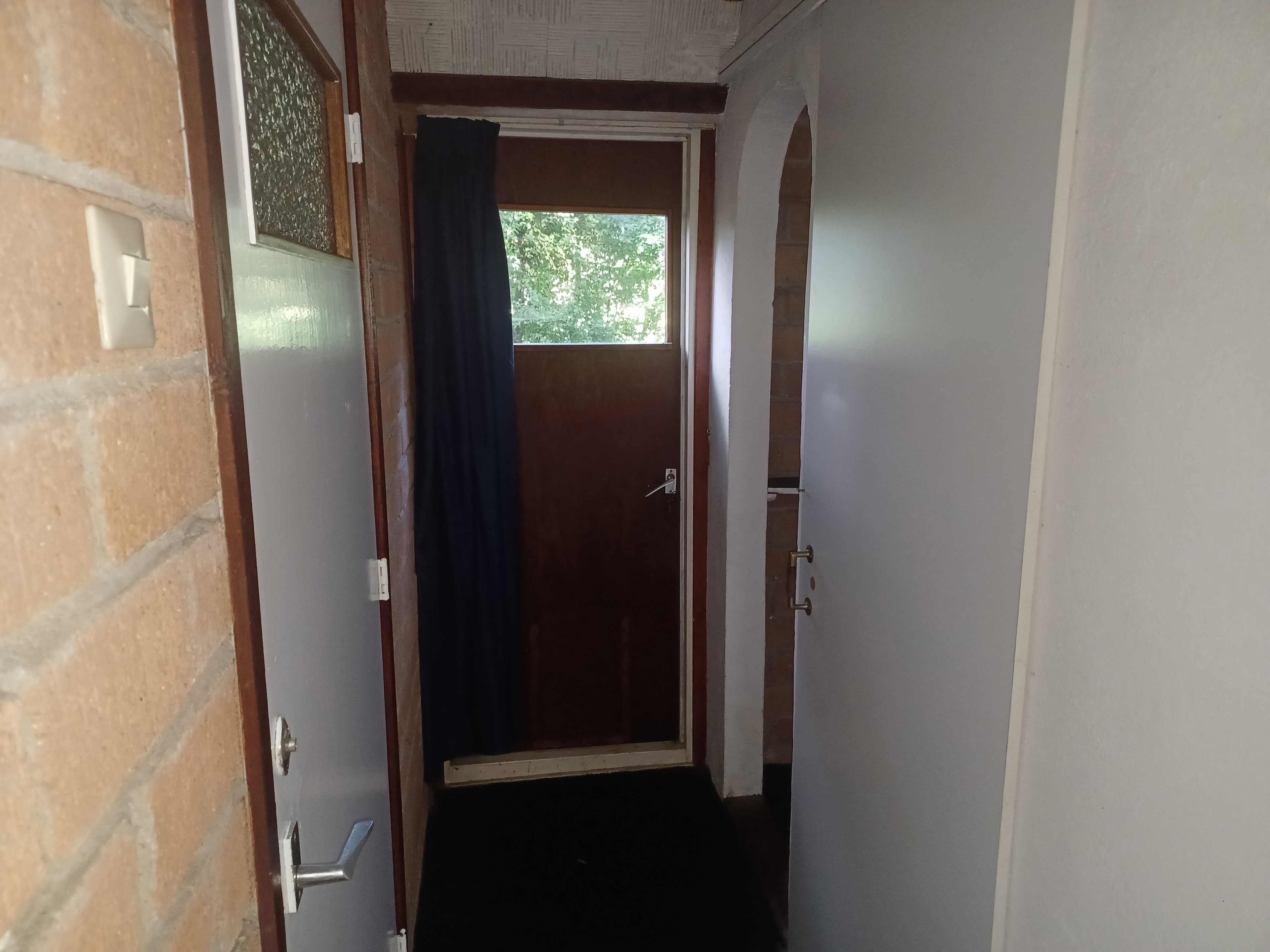 - image: 8