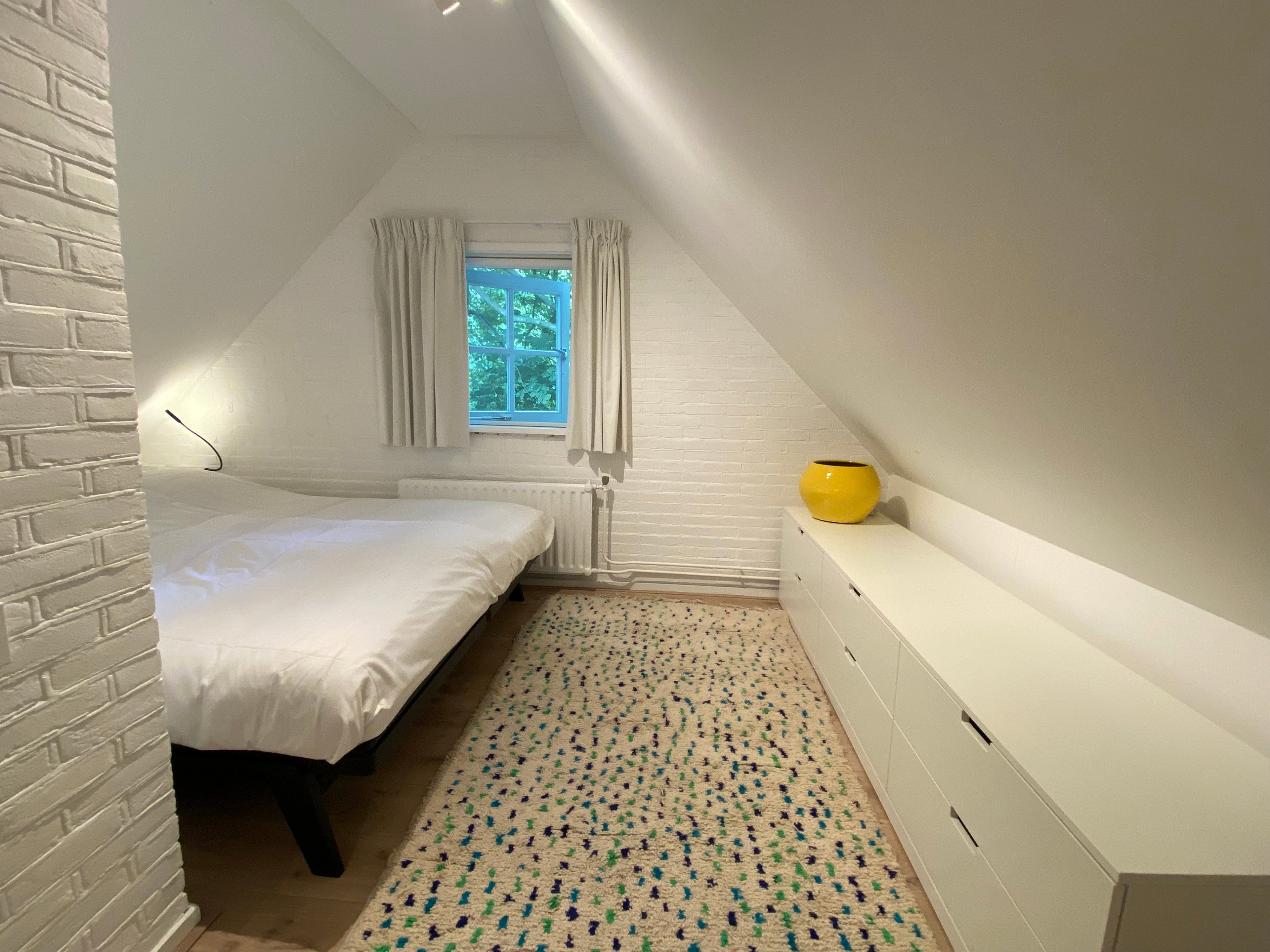 - image: 18