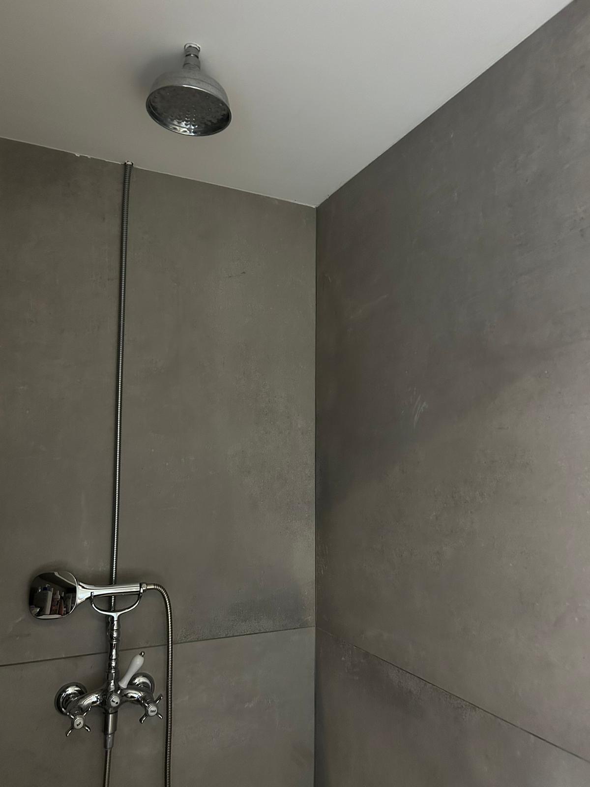 - image: 23
