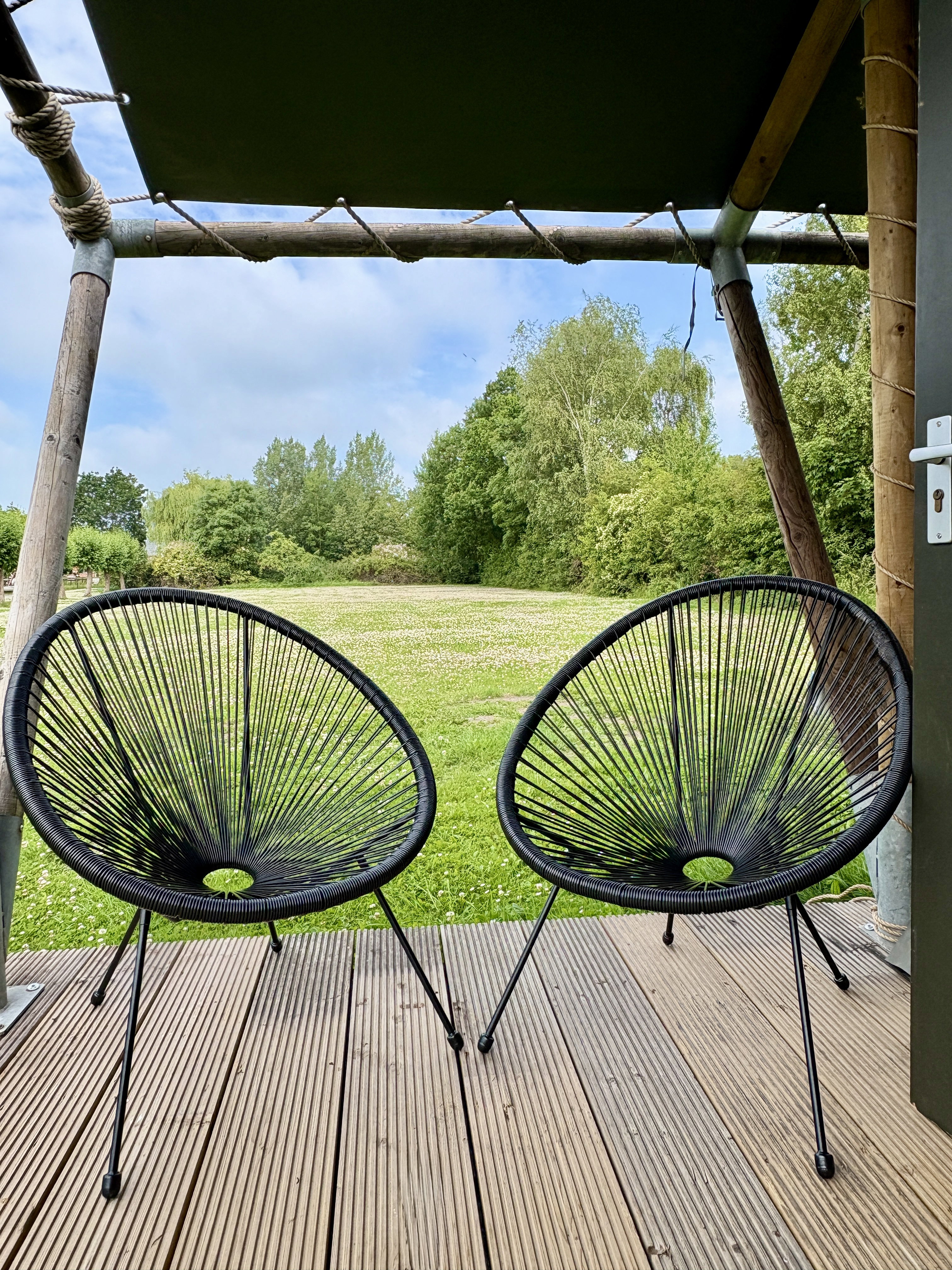 Naturhäuschen in Kats