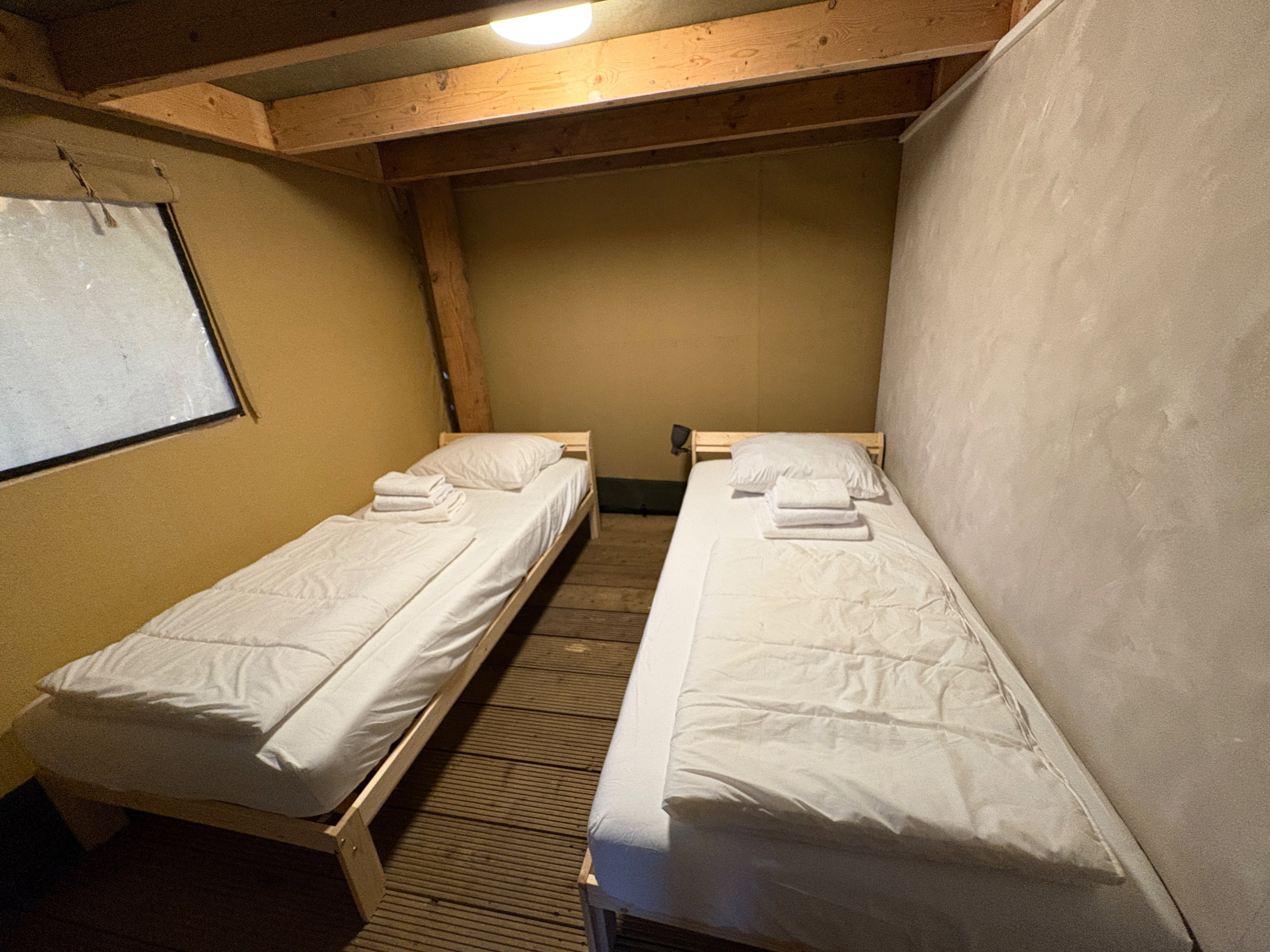 - image: 15