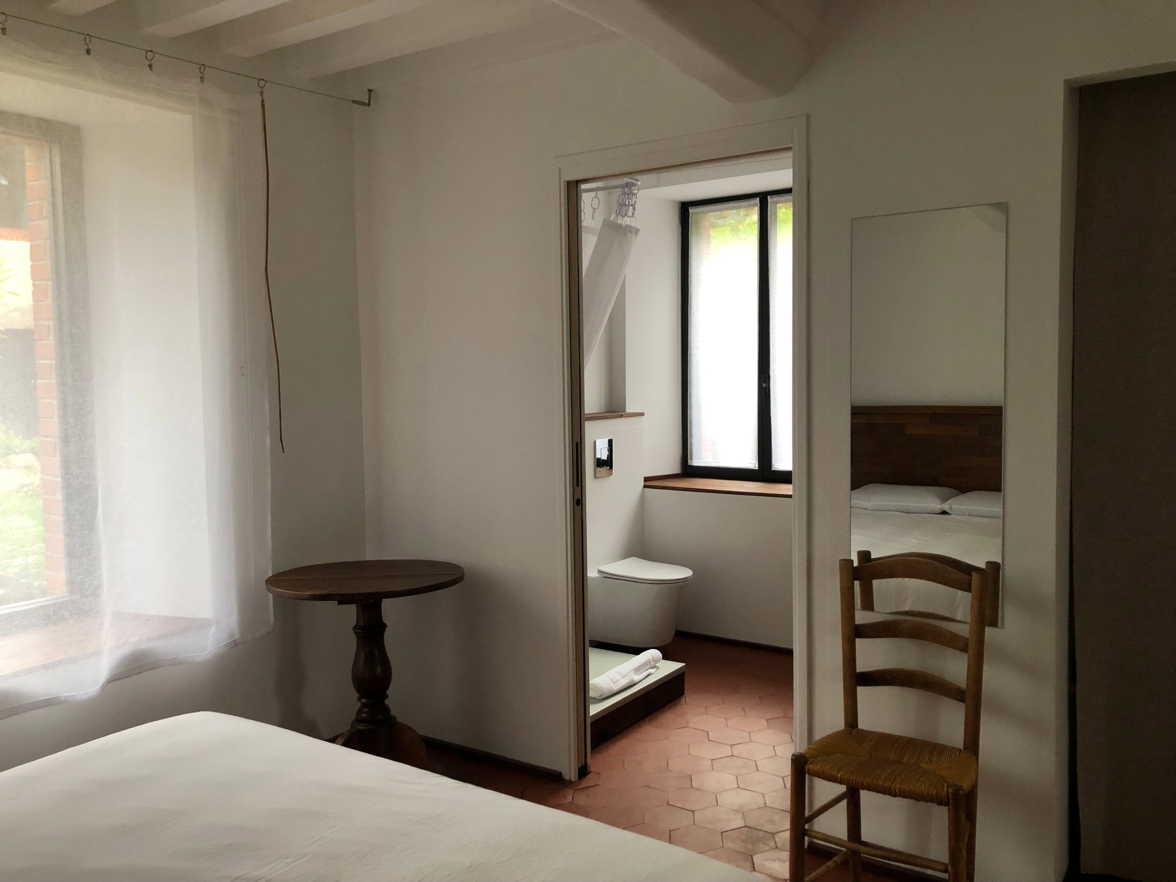 - image: 14