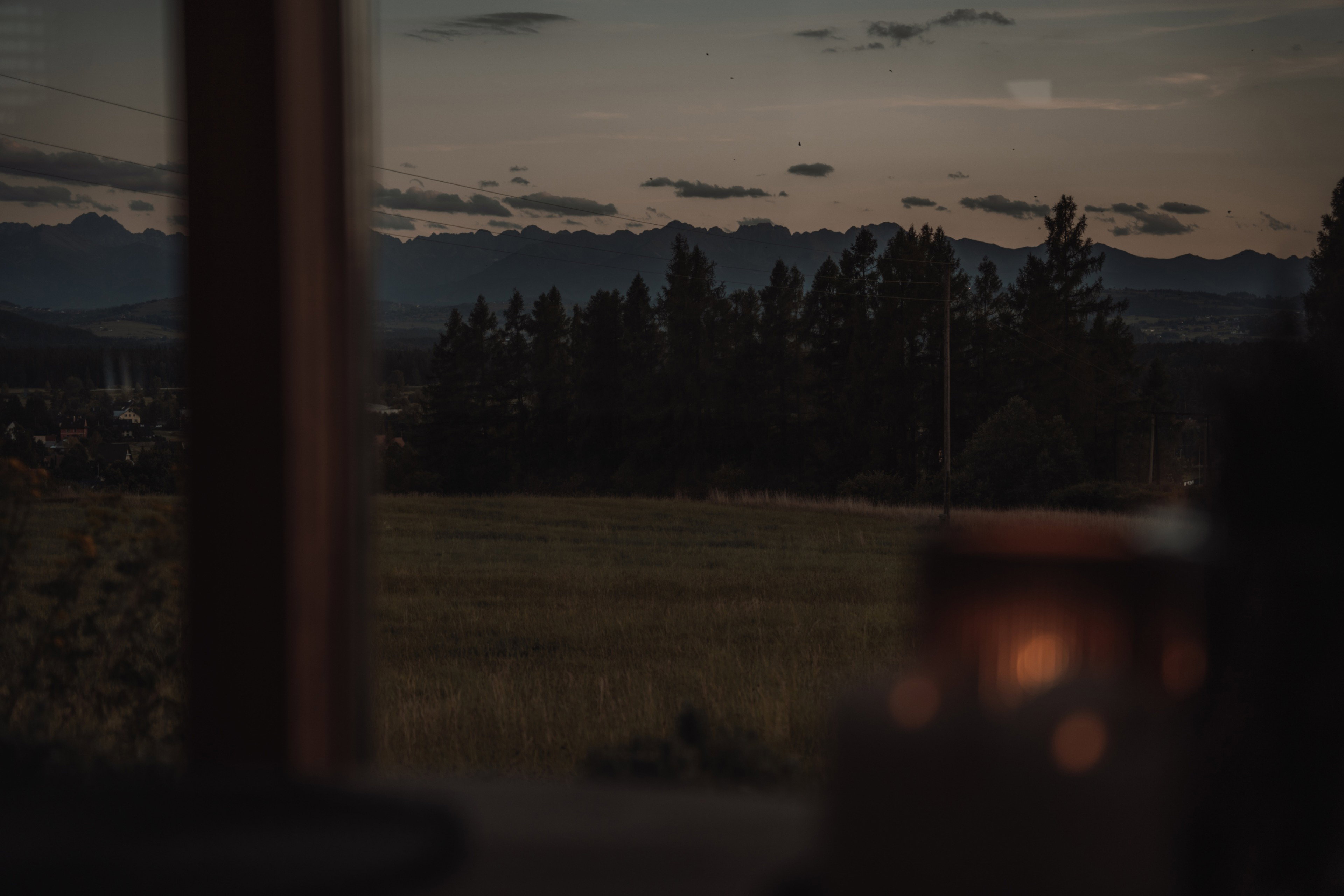 - image: 22