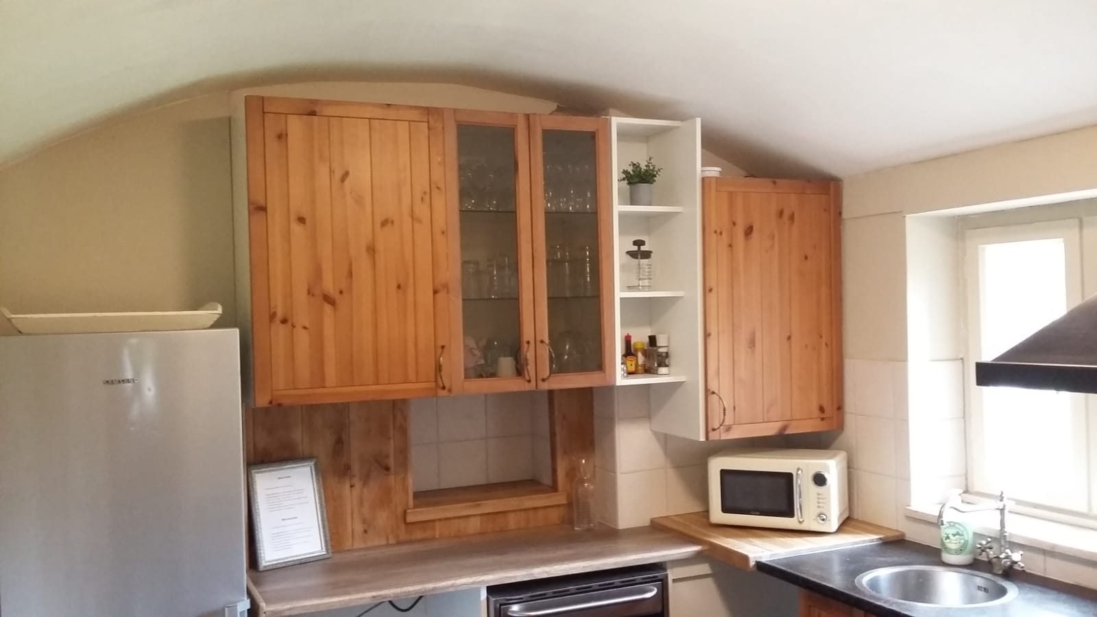 - image: 12